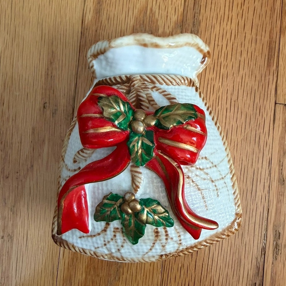 Handcrafted World‎ Bazaar Christmas Holiday Decor Trinket Candy Porcelain Dish